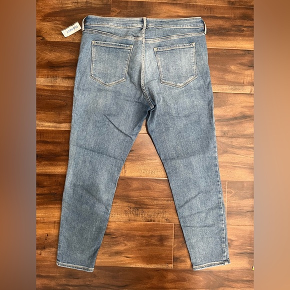 Brand New Old Navy Rockstar Super Skinny Mid-Rise Denim Blue Women’s Jeans - Picture 7 of 16